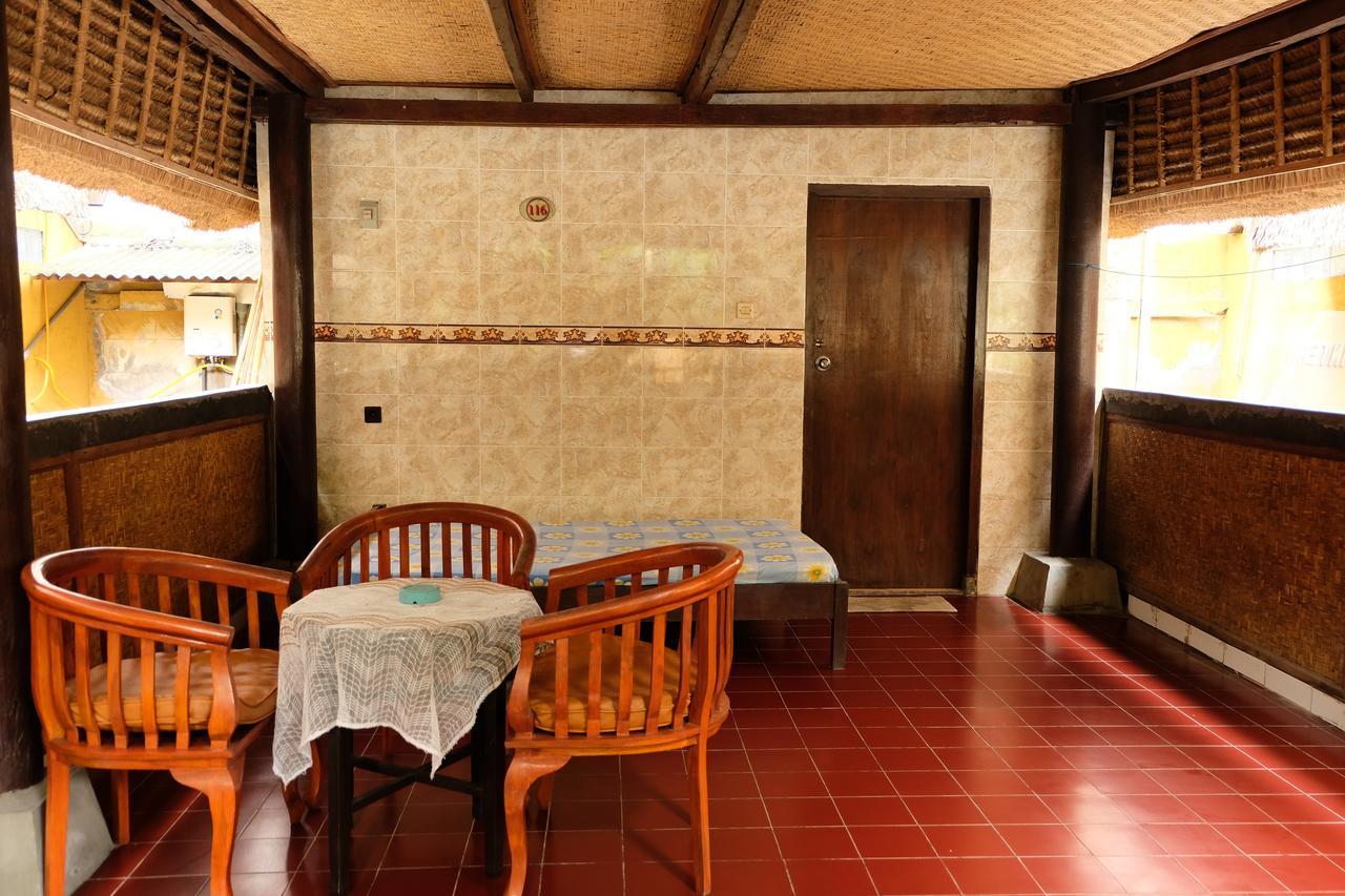 Kerti Beach Bungalow And Restaurant Padangbai  Eksteriør bilde